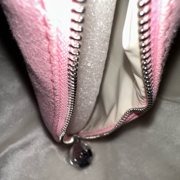 NIB Chanel Pink Women's Make-up Bag - Picture 5 of 9